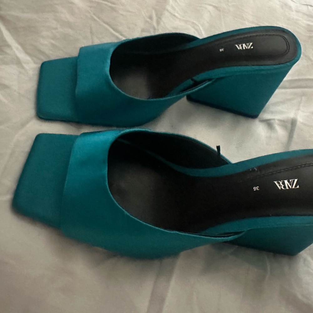 Zara Blue Square Toe Mules - Picture 2 of 3